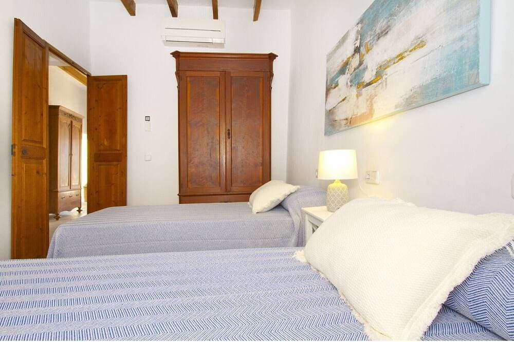 Foto 4 von 23: Pou davall house