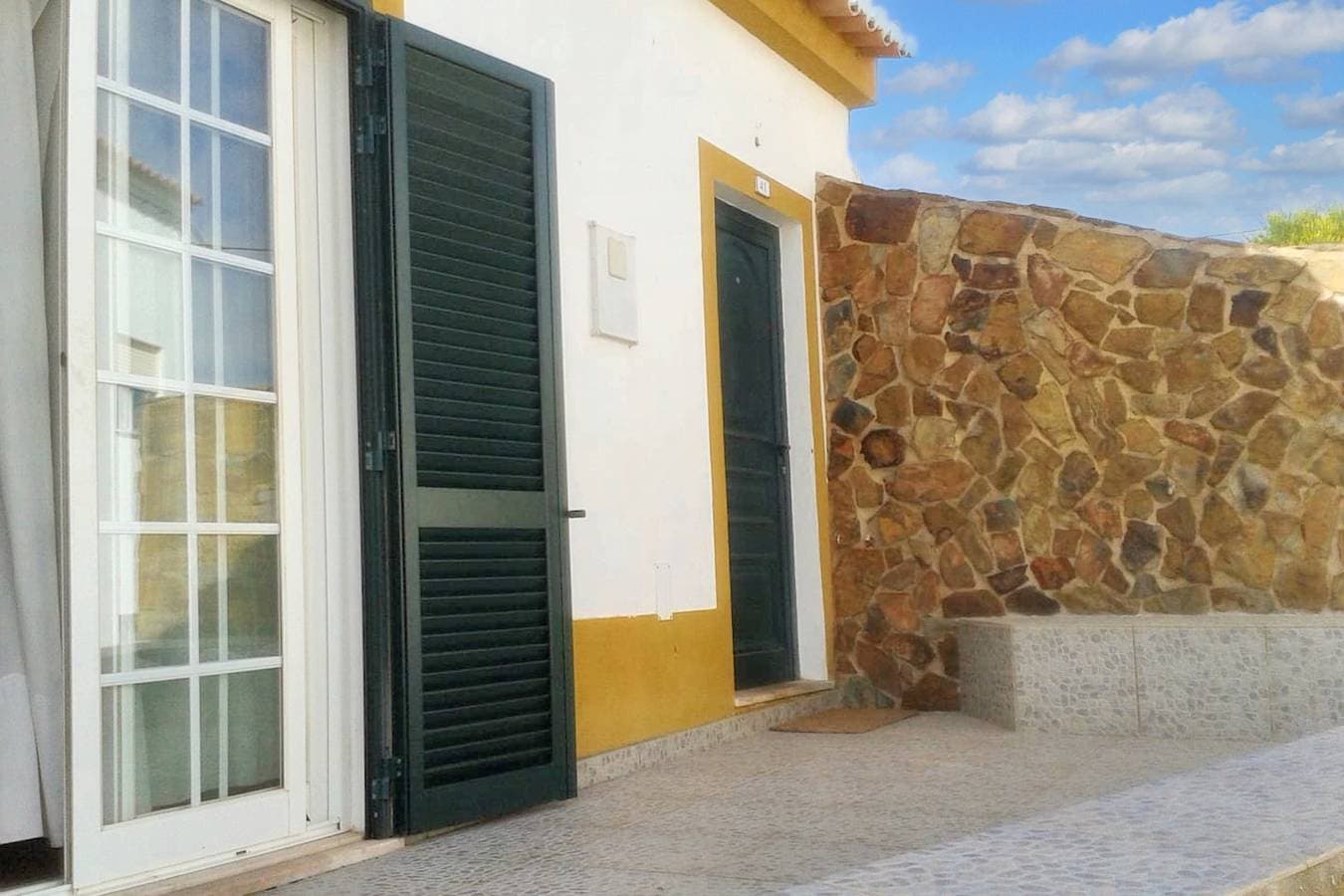 Foto 3 von 23: Charmantes Haus in Barão de São Miguel
