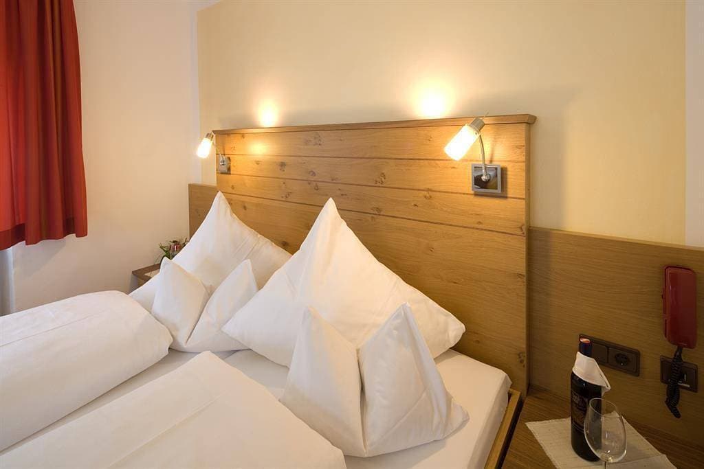 Foto 6 von 24: Doppelzimmer Blaser