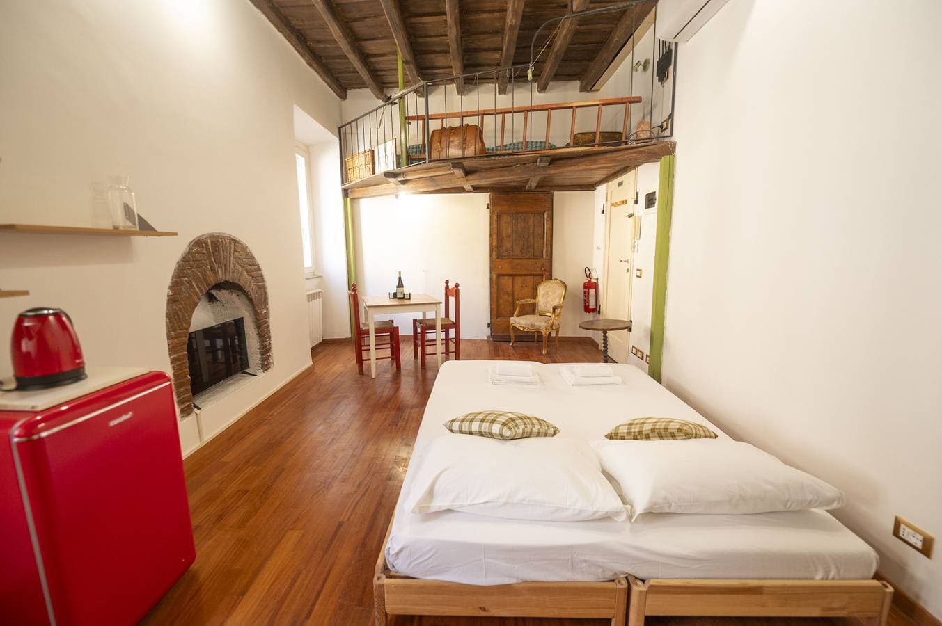 Foto 2 von 21: Trastevere Romantic Nest