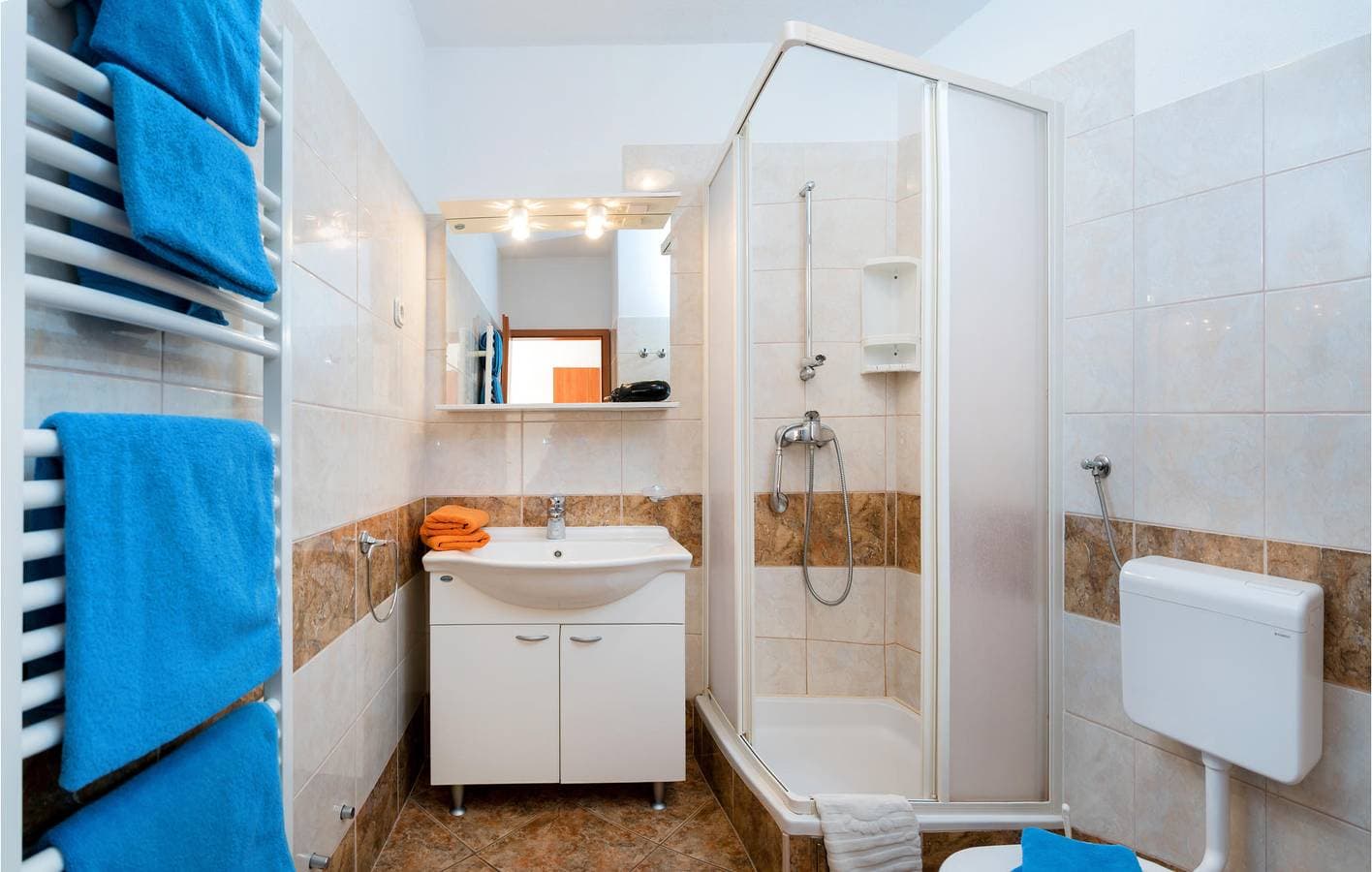 Foto 13 von 19: Gemütliche Wohnung mit Terrasse, WLAN und 500 m zum Strand