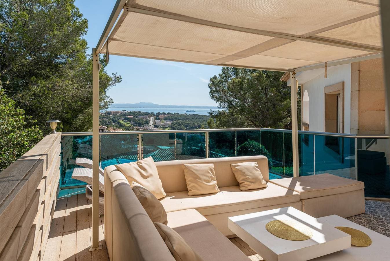 Foto 5 von 59: Villa Meerblick - Luxusvilla in Portals Nous - W-Lan gratis