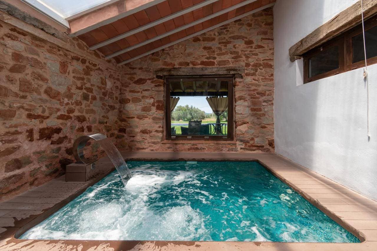 Foto 7 von 42: Six-Bedroom Holiday Home