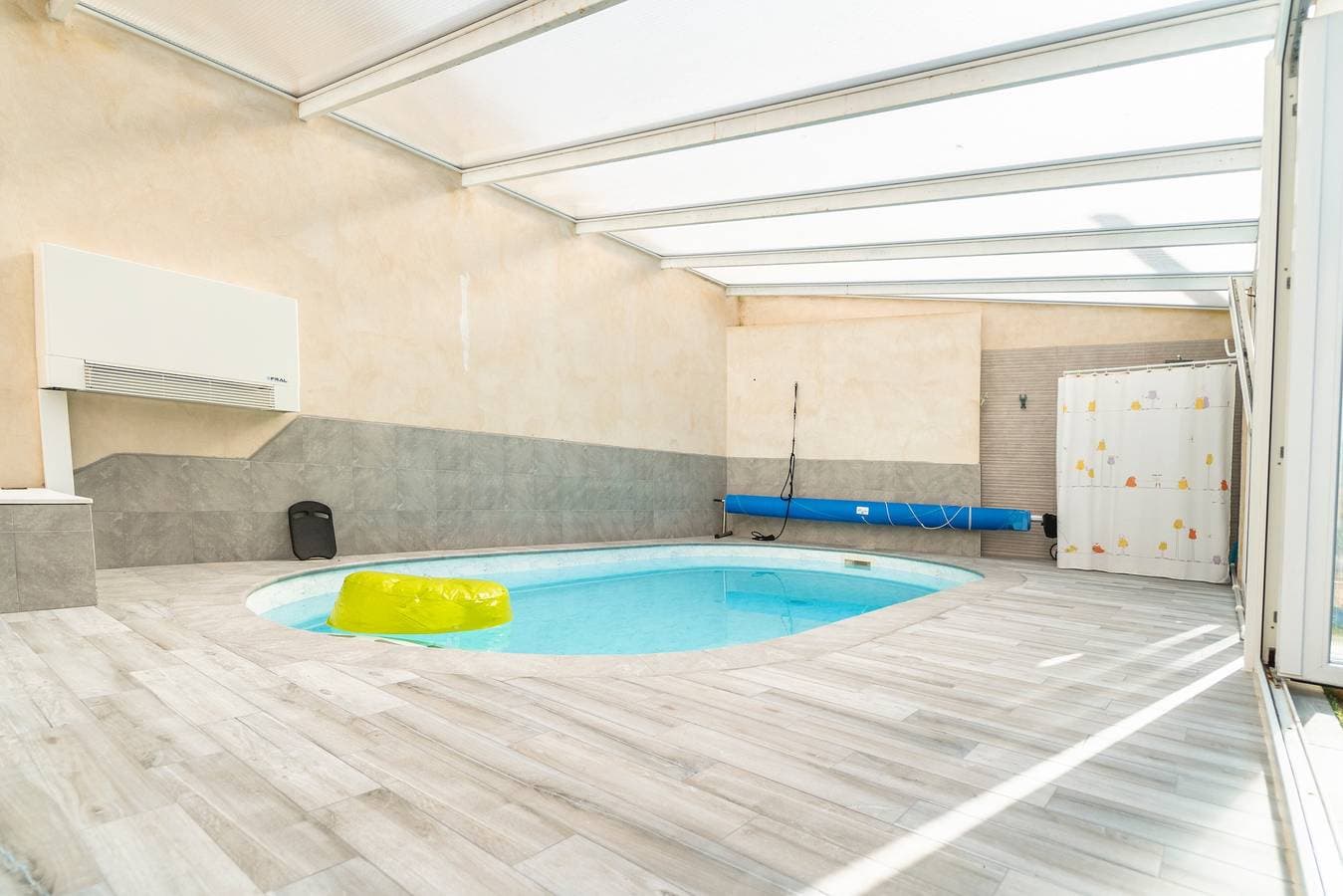Foto 4 von 36: Landhaus Hortelanos mit beheiztem Pool, Privatgarten & WLAN in Burgos
