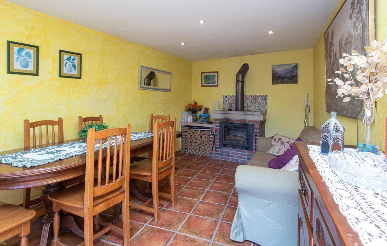 Foto 5 von 16: Three-Bedroom Holiday Home