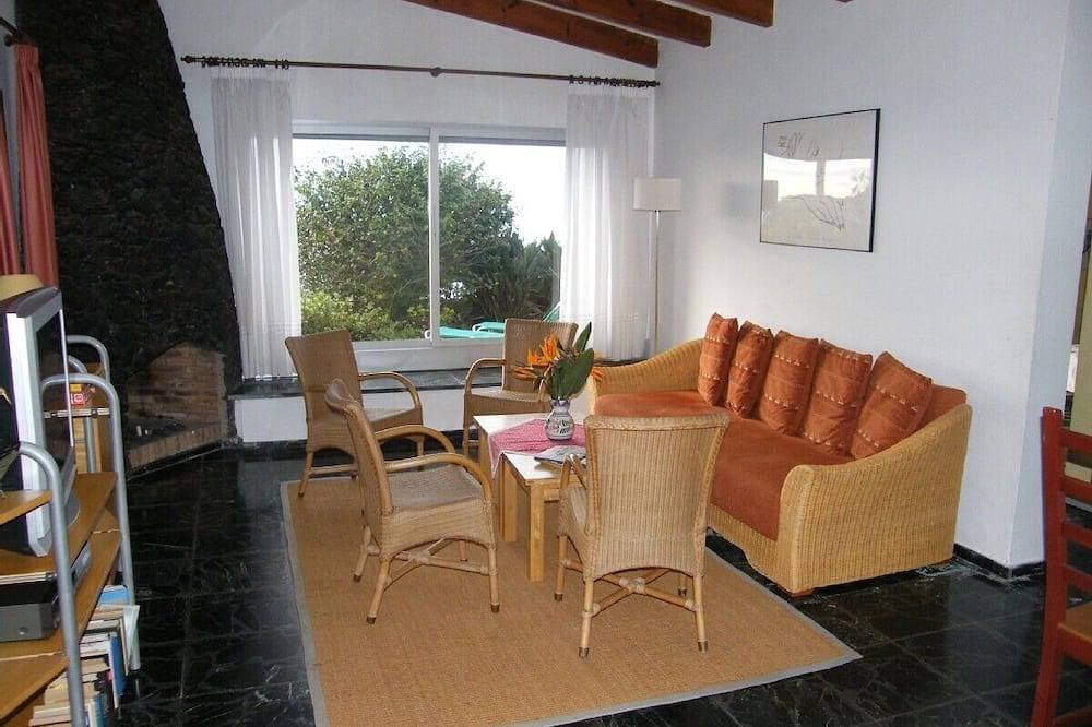 Foto 4 von 17: Komfortables Ferienhaus mit herrlichem Garten und Pool direkt am Atlantik