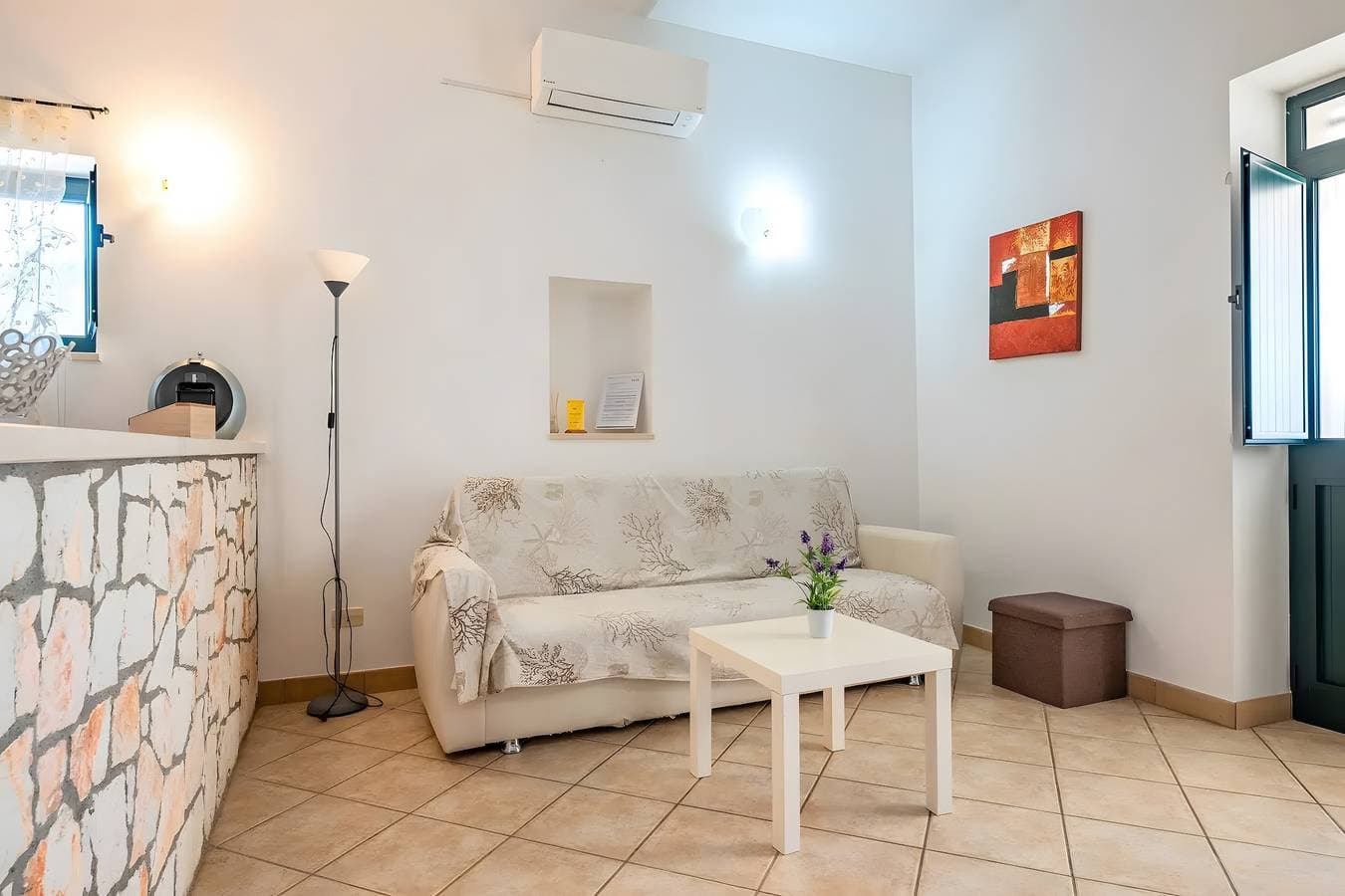 Foto 6 von 35: Ferienwohnung 'Margherita' mit Gemeinschaftspool, Wi-Fi und Klimaanlage