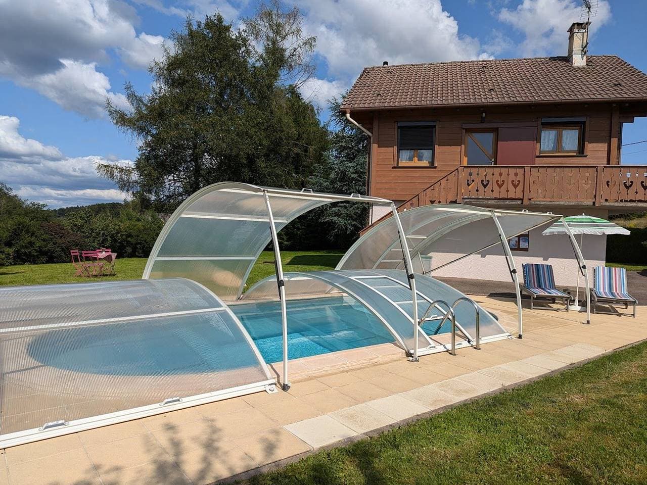 Gemütliches Chalet mit Privatpool in Val-d'Ajol, 3 Schlafzimmer 1