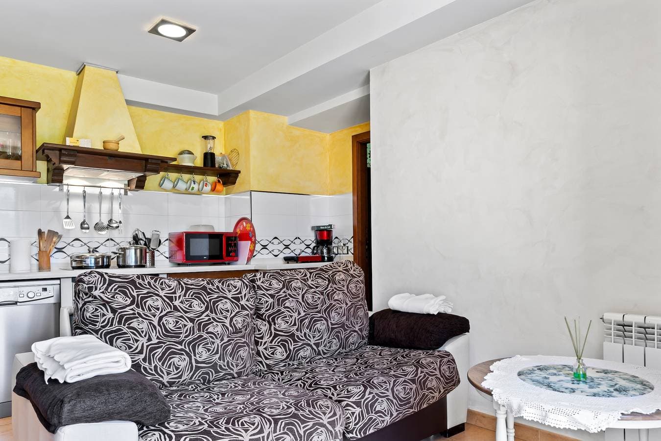 Foto 6 von 25: Ferienwohnung 'La Llosa' mit Bergblick, privater Terrasse und WLAN