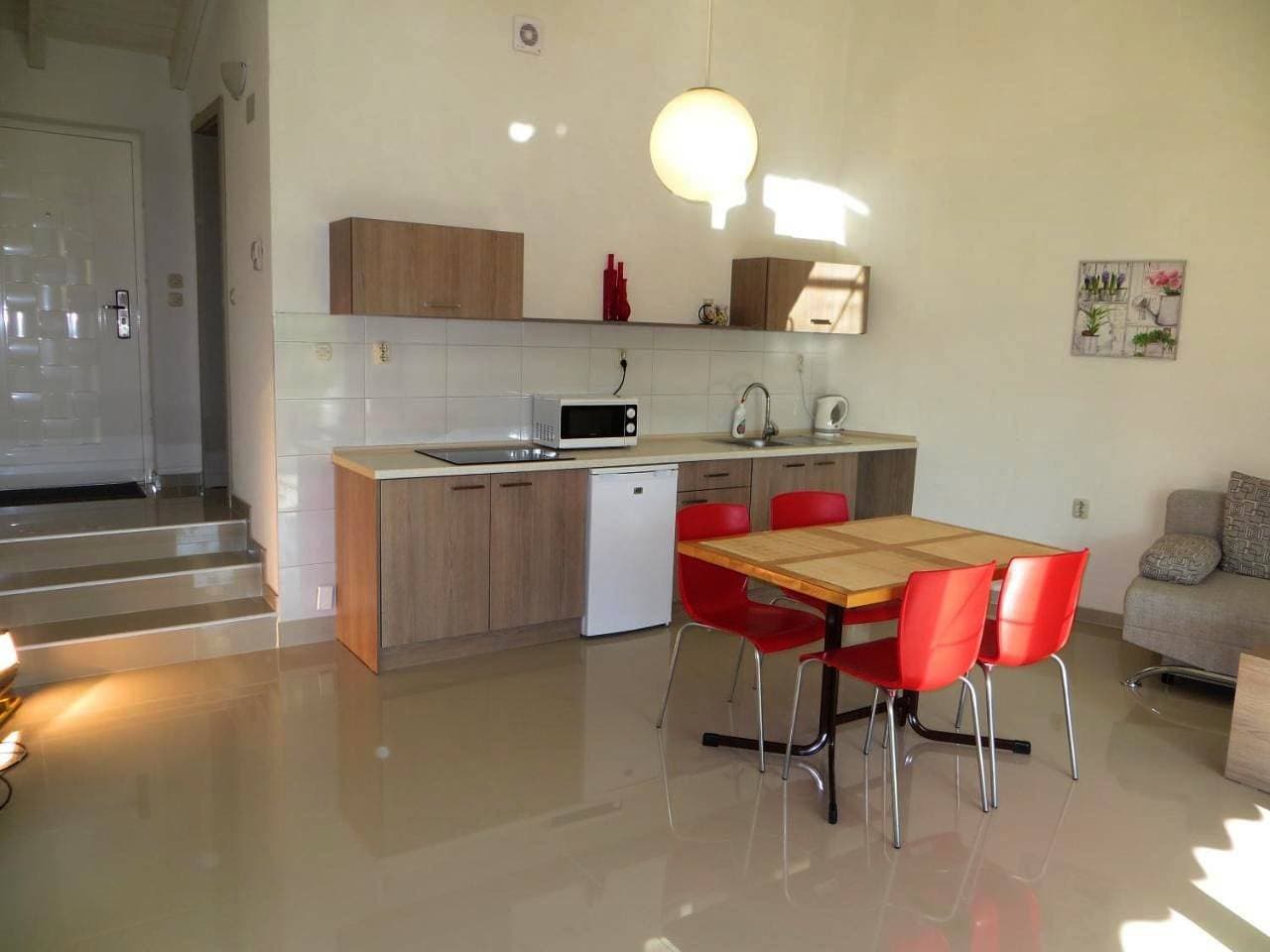 Foto 4 von 9: Four-Bedroom Apartment (8 Adults)