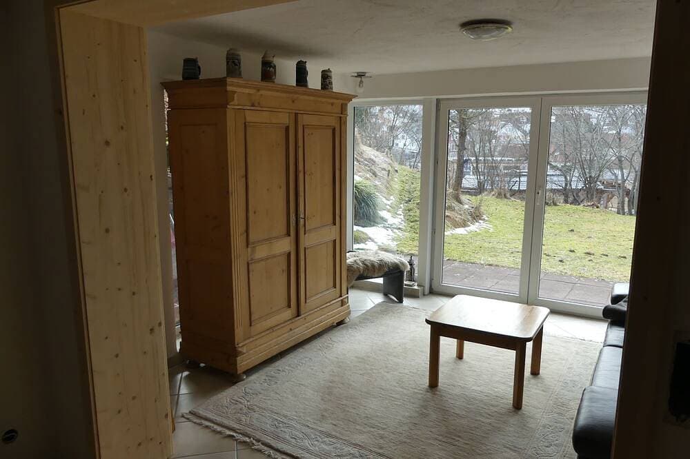 Foto 6 von 15: Renovierte, gemütliche Ferienwohnung mit anteiliger Gartennutzung