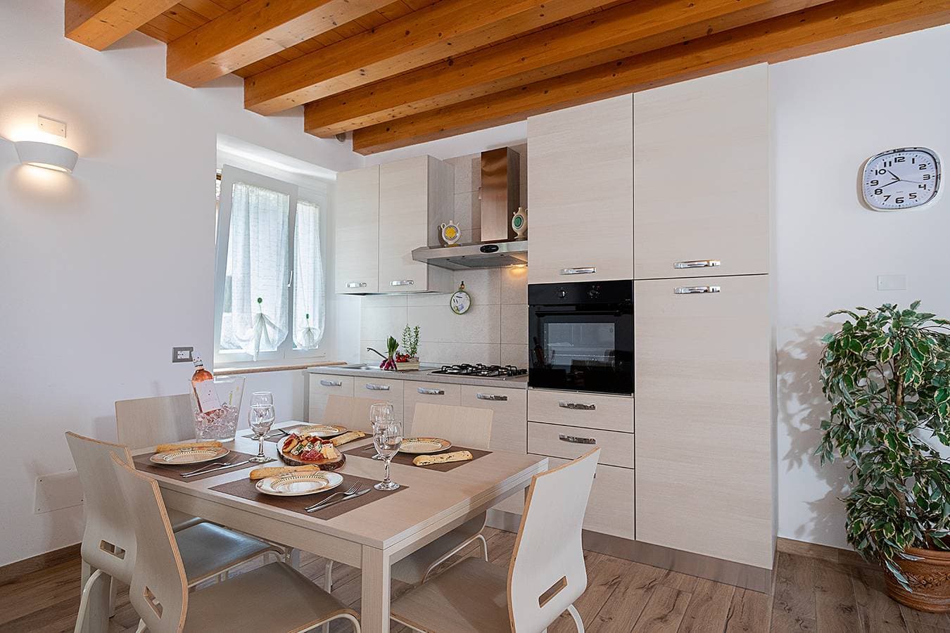 Foto 7 von 27: Regarda - Casa Rossa 1, romantisches  Rustico mit WLan, Klimaanlage
