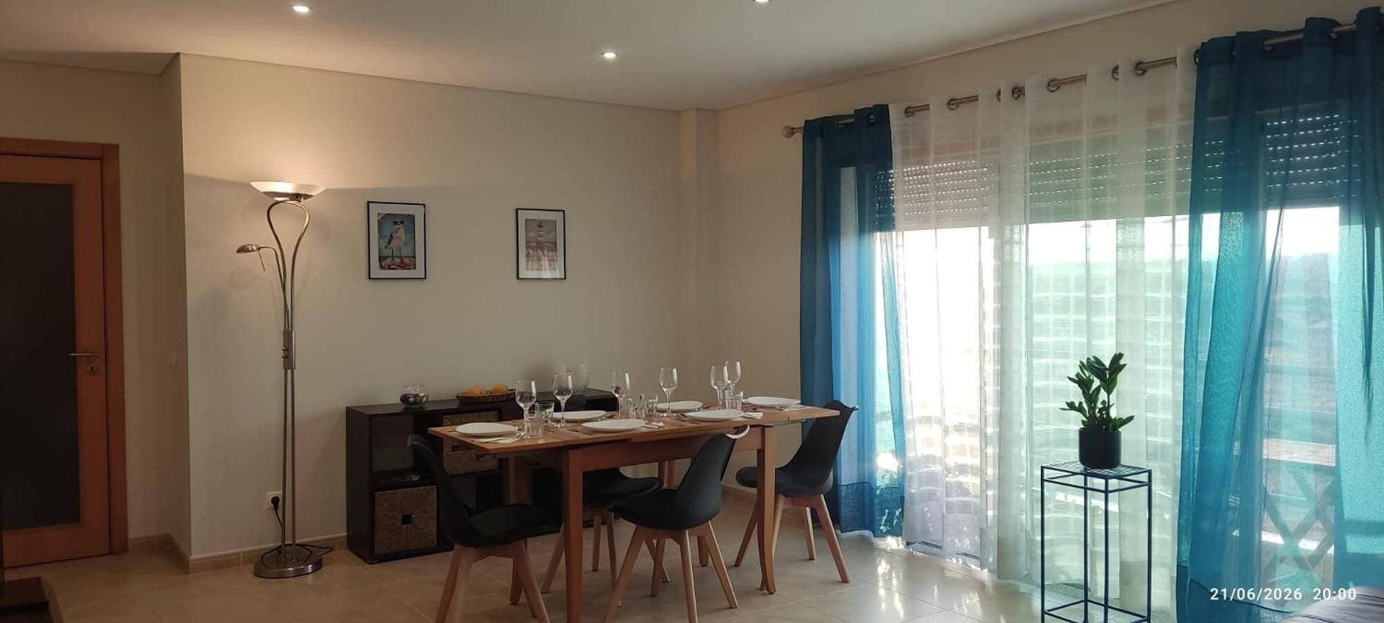 Foto 13 von 45: 125 Azul Apartment – Geräumig & hell in Olhão mit WLAN & Klimaanlage