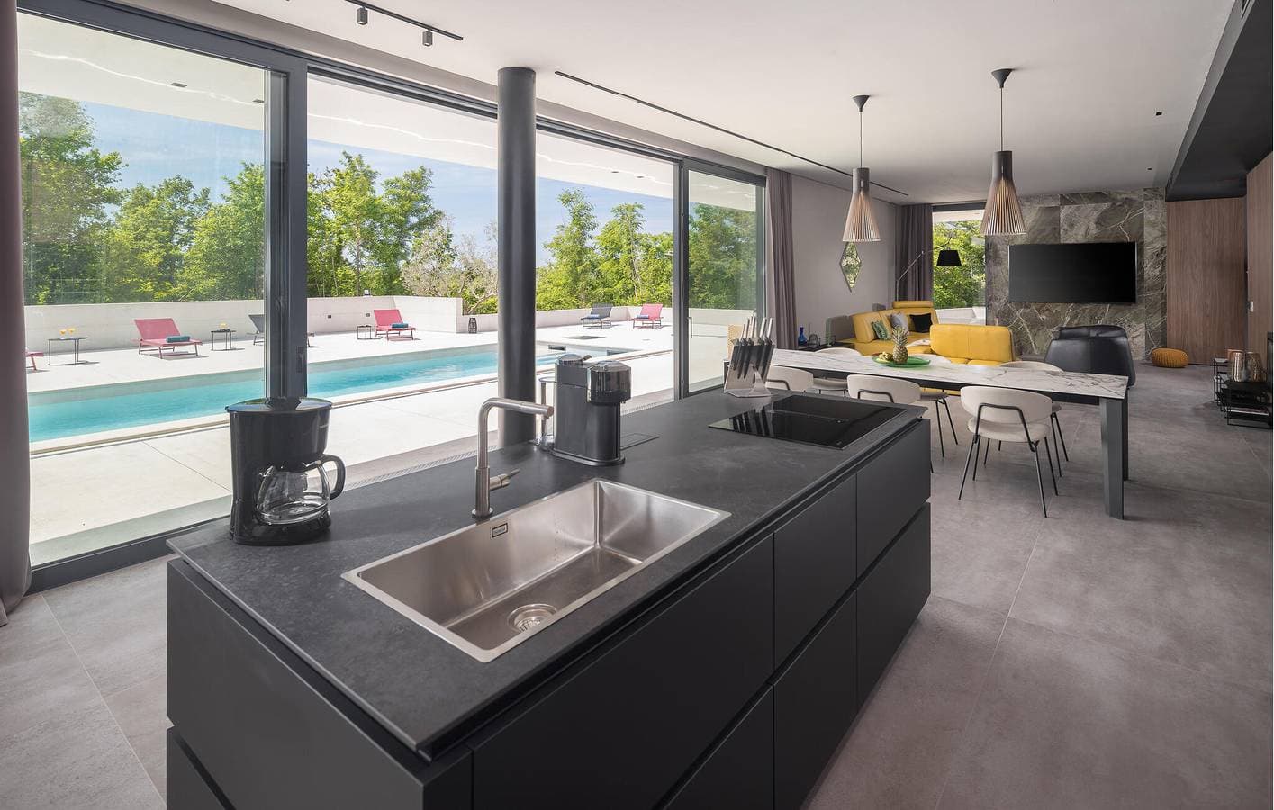 Foto 9 von 49: Charmantes Apartment mit einem Schlafzimmer, Terrasse, Parkplatz und WLAN