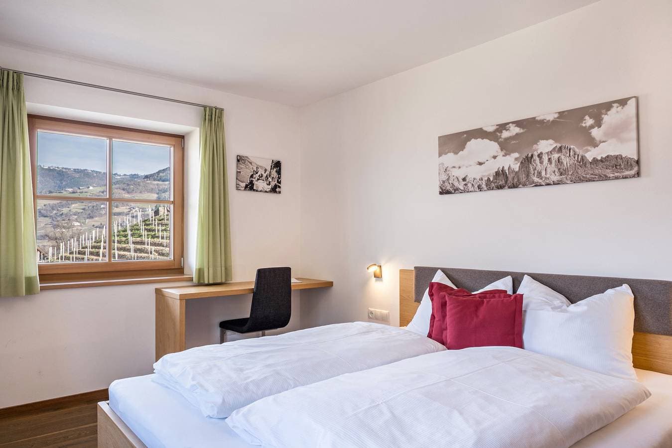 Foto 8 von 29: Ferienwohnung "Gojer Sauvignon" mit Bergblick, Garten und WLAN