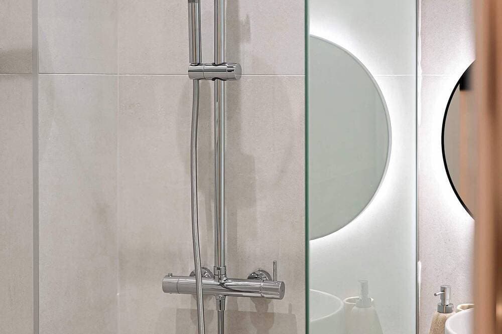 Foto 10 von 30: Light & Kozy Residence - Jacuzzi Lux Stay in Patra