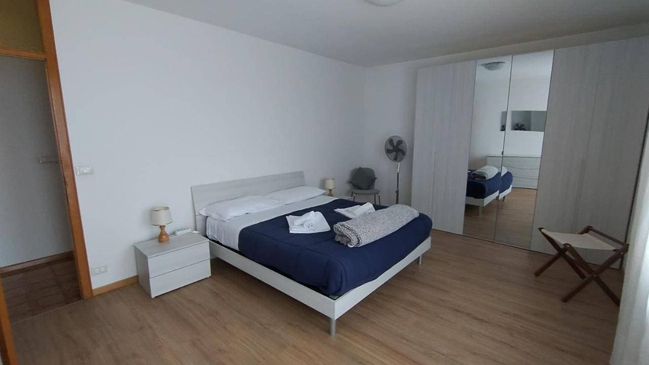 Foto 7 von 30: Three-Bedroom Apartment