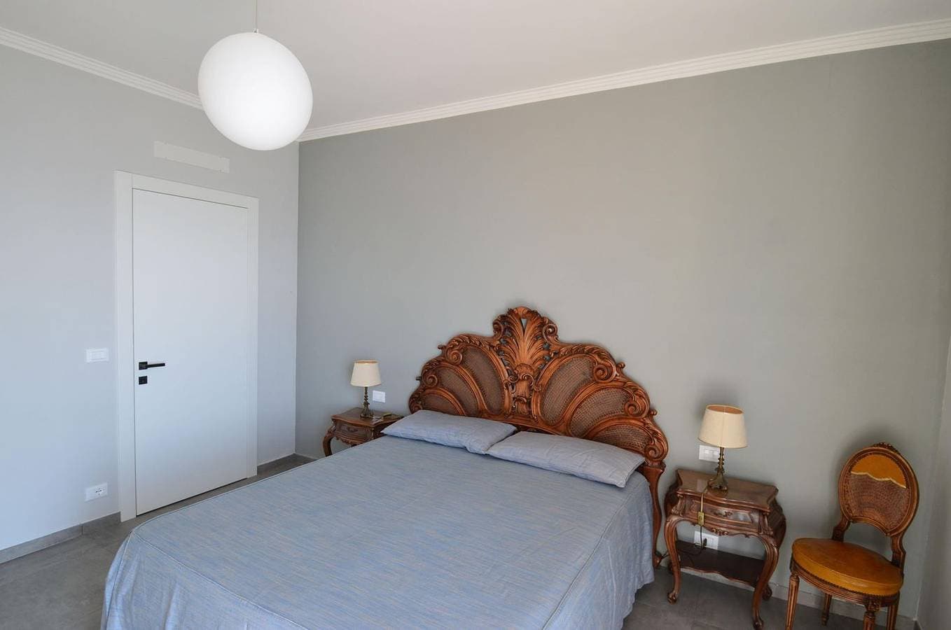 Foto 12 von 23: Neurenovierte Ferienwohnung direkt am Strand mit atemberaubendem Meerblick