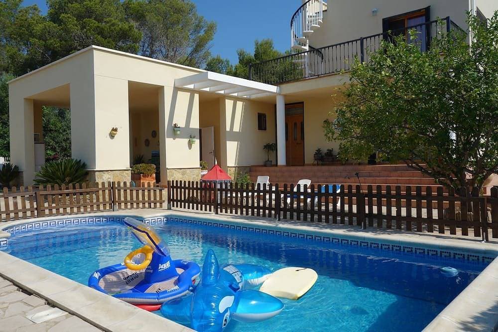 Villa mit privatem, geschütztem Pool, 200 m vom Strand entfernt, Klimaanlage 1