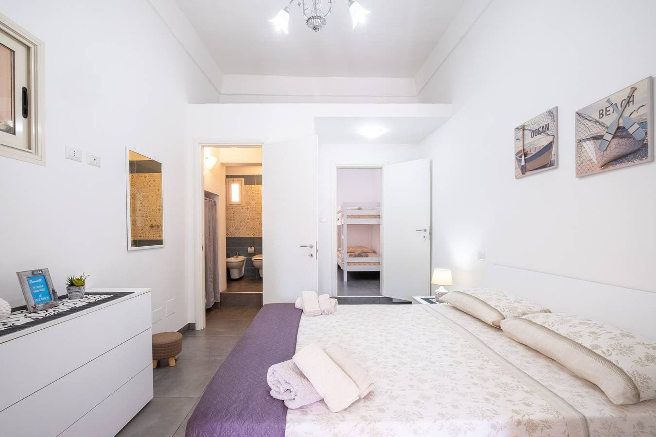Foto 13 von 25: Ferienwohnung 'Casa Vacanze Lu Rizzaru' mit privater Terrasse, Balkon & Klimaanlage