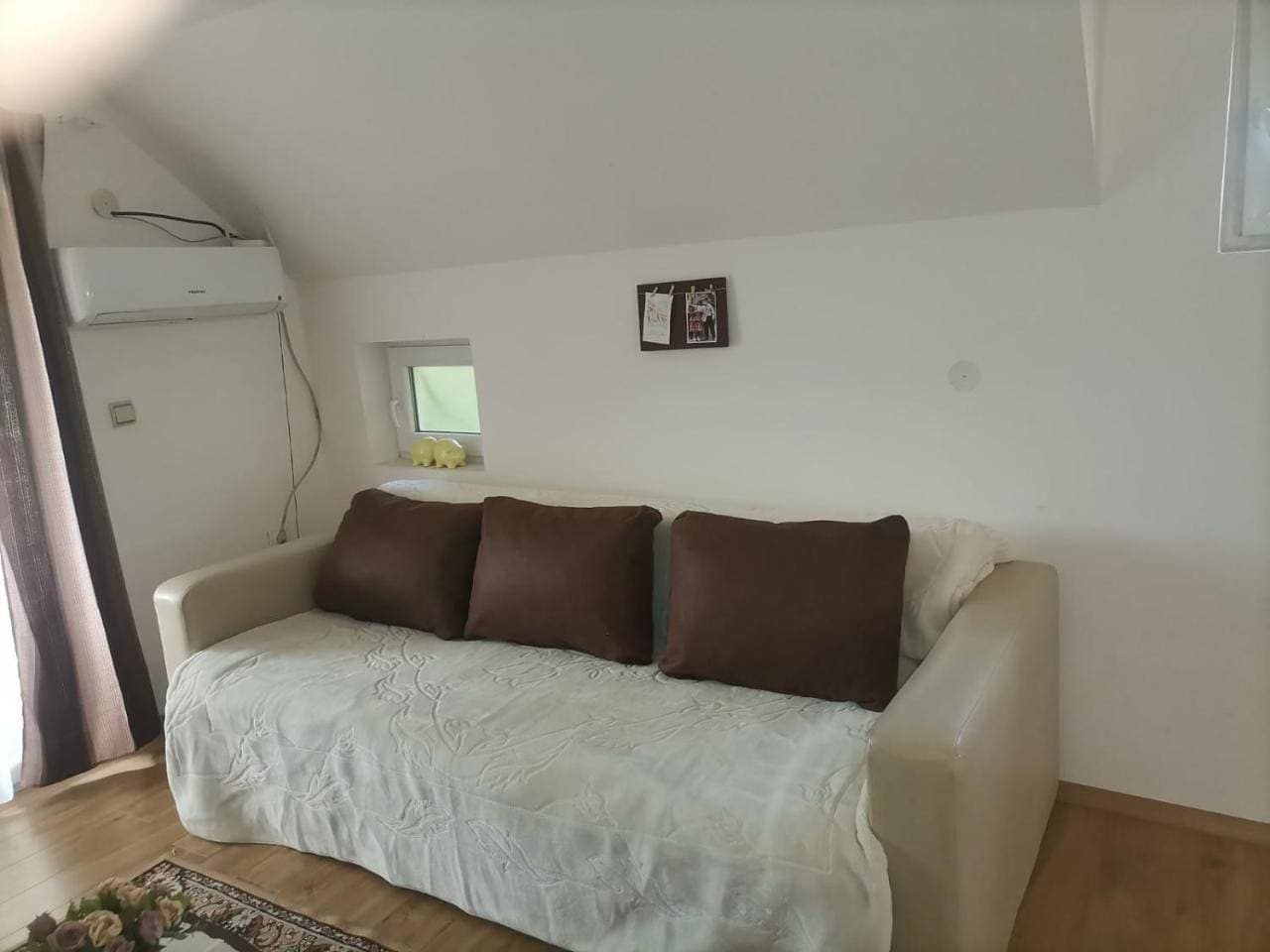 Foto 13 von 27: Studio Apartment with Balcony