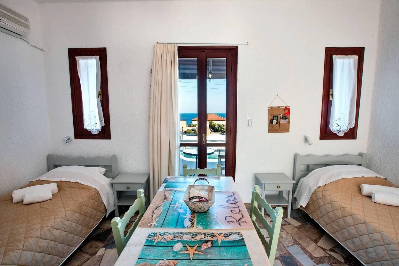 Foto 6 von 50: Ferienwohnung für 4 Personen mit Terrasse
