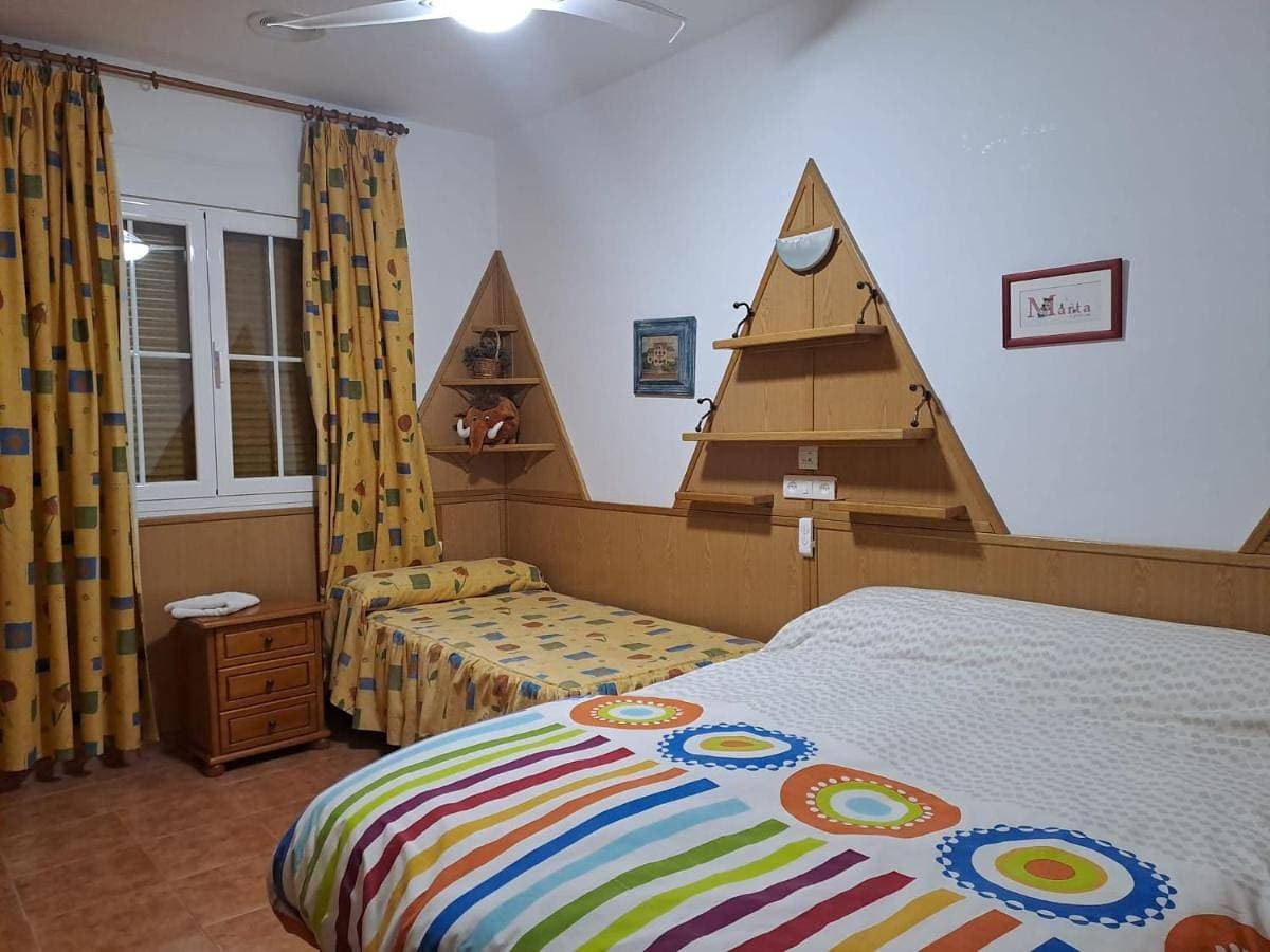 Foto 2 von 7: Double Room with Private External Bathroom
