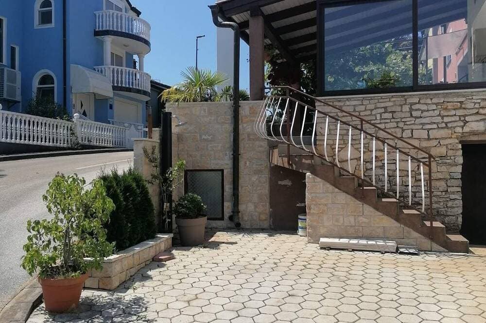 Foto 7 von 15: 1-Zimmer-Ferienwohnung mit Terrasse Dajla, Novigrad