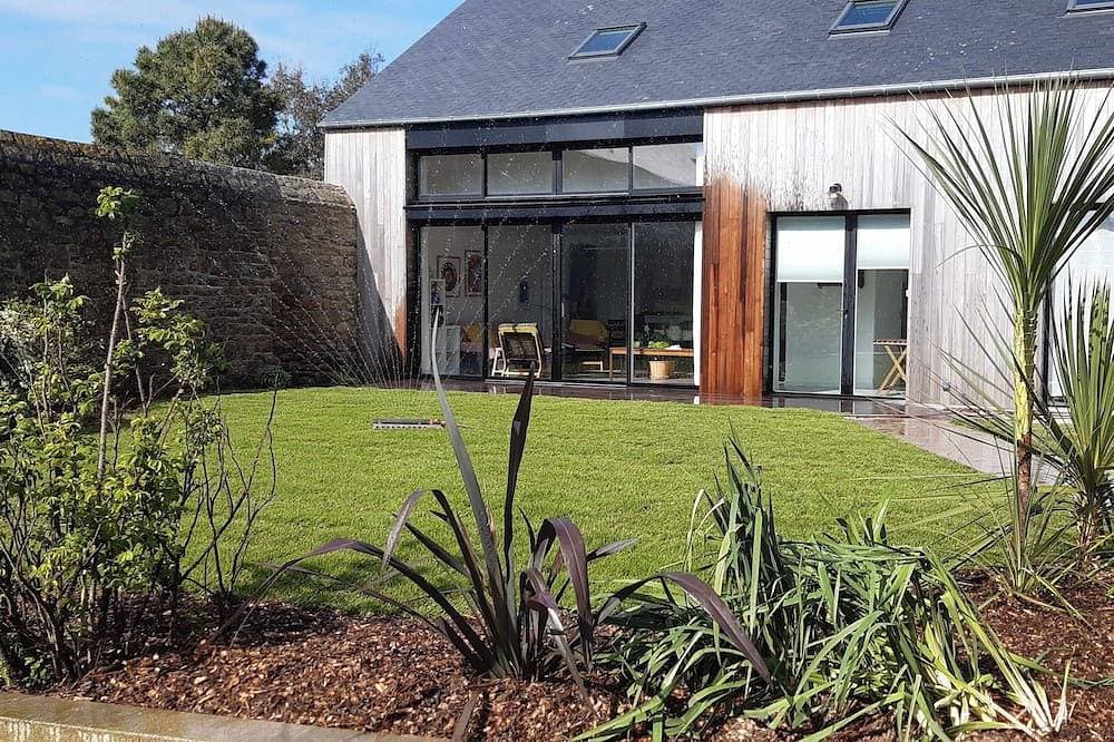 Bord de Mer. Maison Contemporaine Avec Jardin au Coeur du Village de Barfleur 1