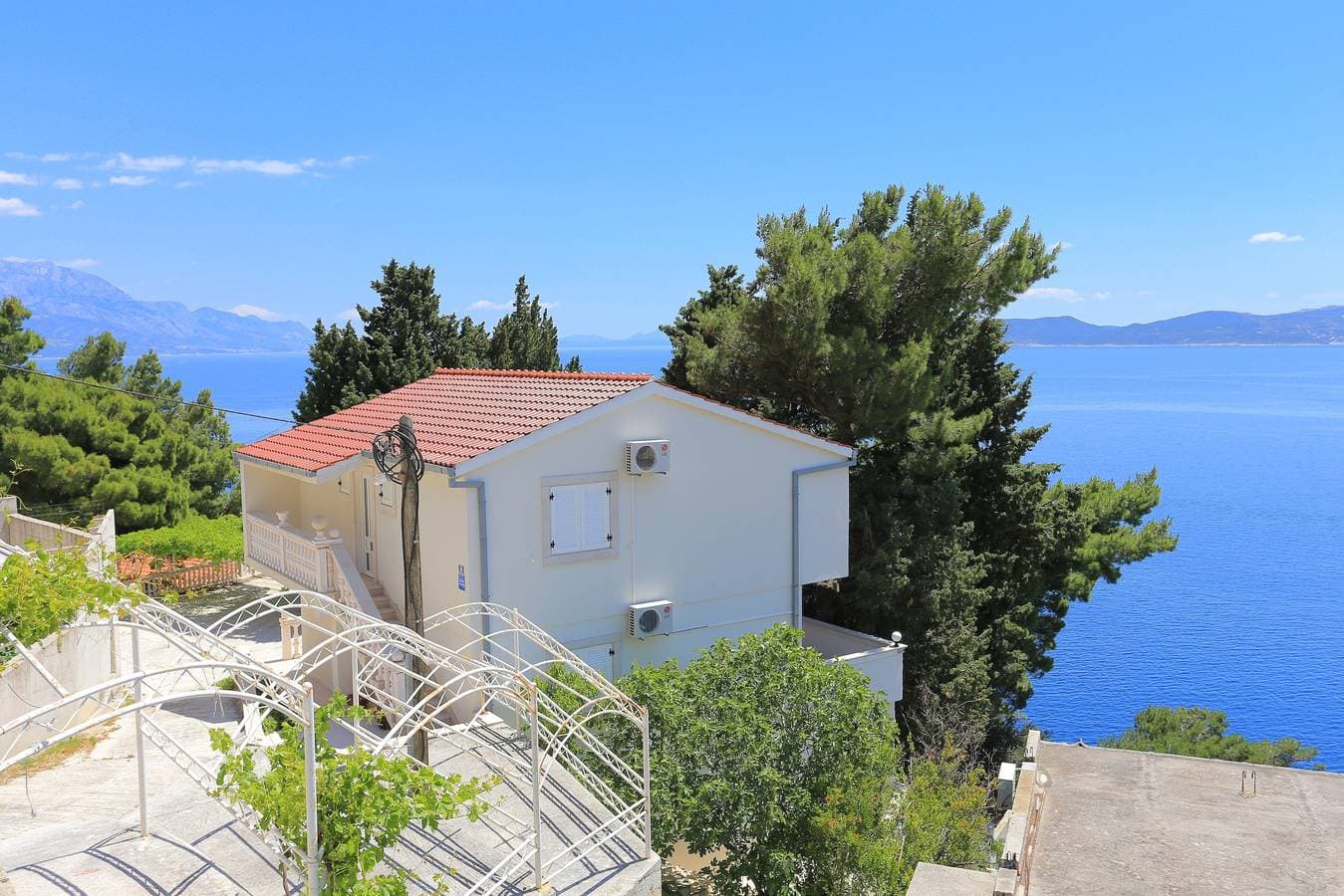 Foto 2 von 15: Studio Appartement mit Terrasse und Meerblick Marusici, Omis -a