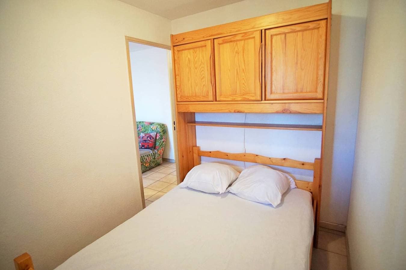 Foto 12 von 17: Residenz mit Swimmingpool und privatem Parkplatz!
