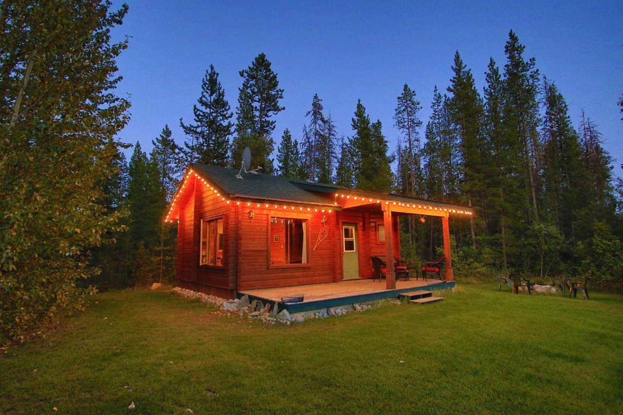 Mica Mountain Lodge & Log Cabins 1