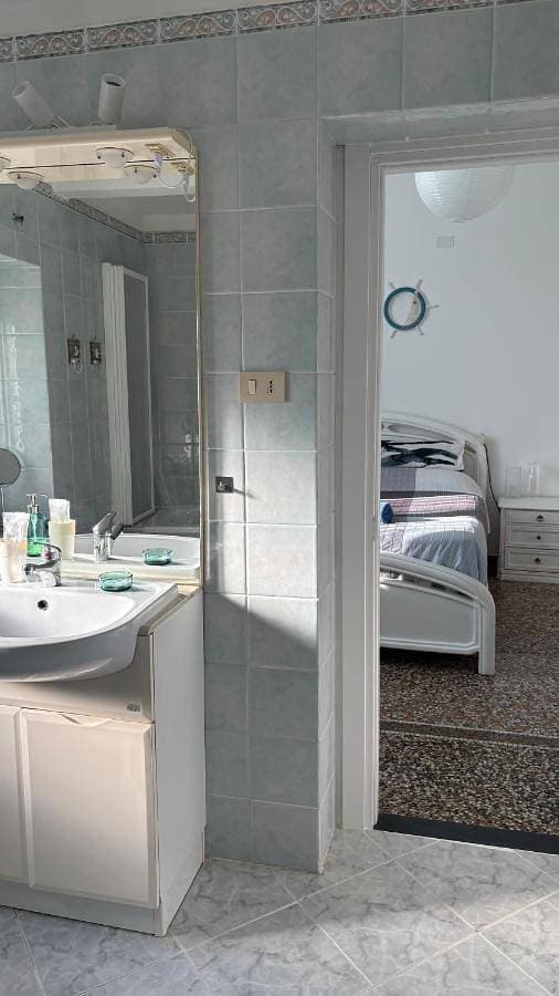 Foto 4 von 24: Double Room with Private Bathroom
