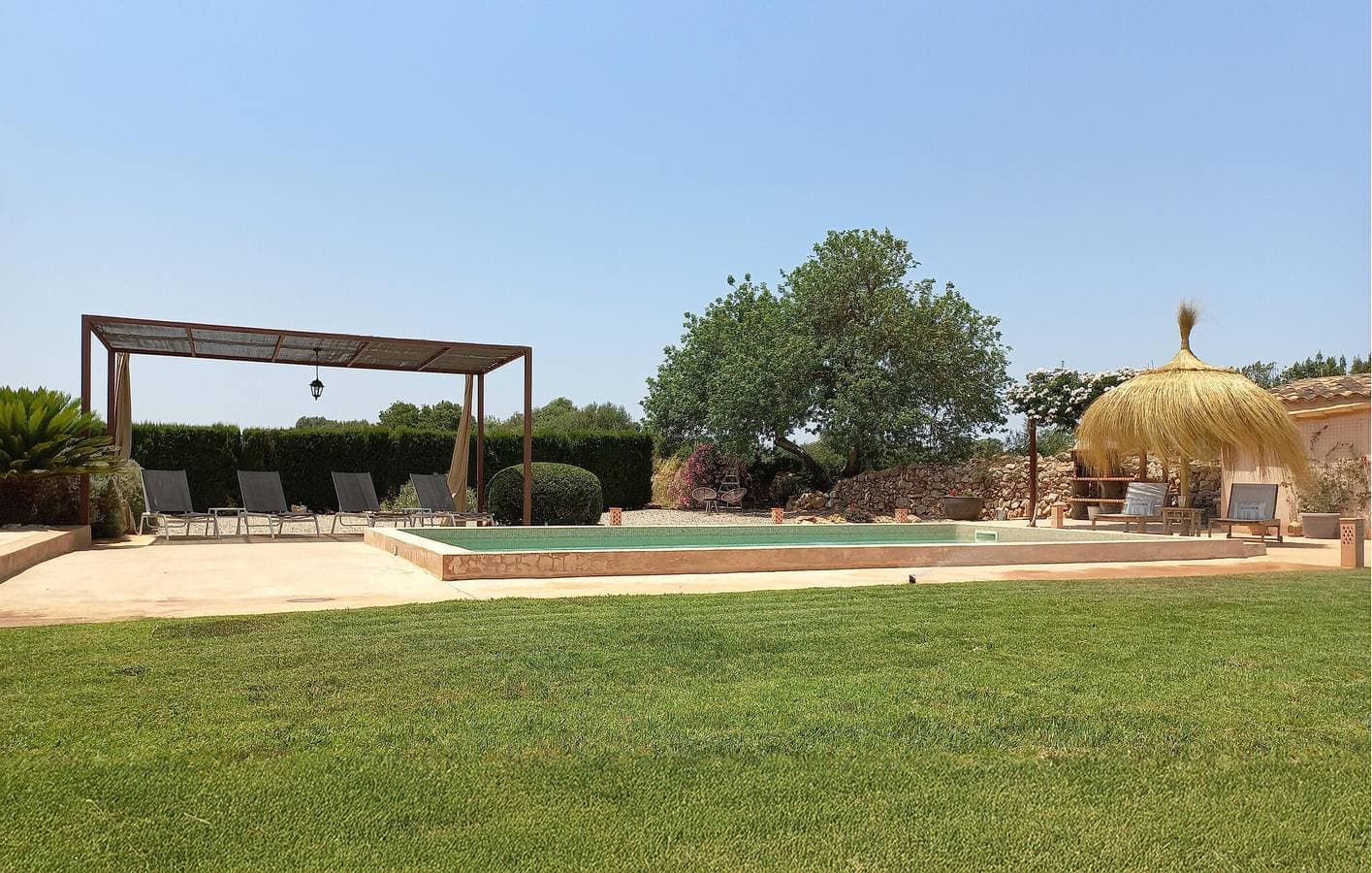Foto 8 von 44: Son Mesquida Terrassenwohnung mit Pool