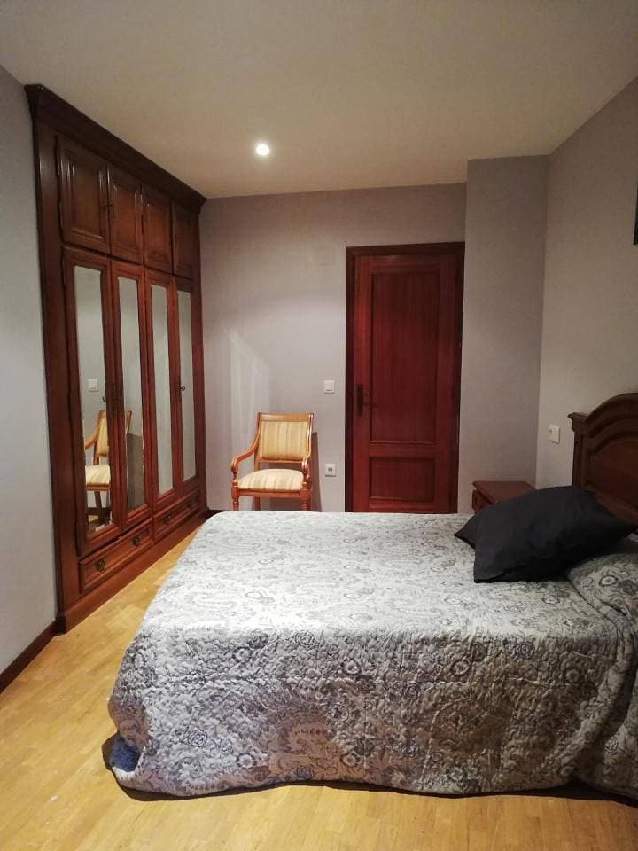 Foto 7 von 15: Two-Bedroom Apartment
