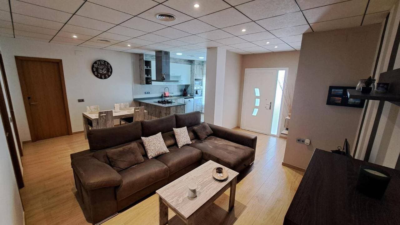 Foto 4 von 47: Two-Bedroom Apartment
