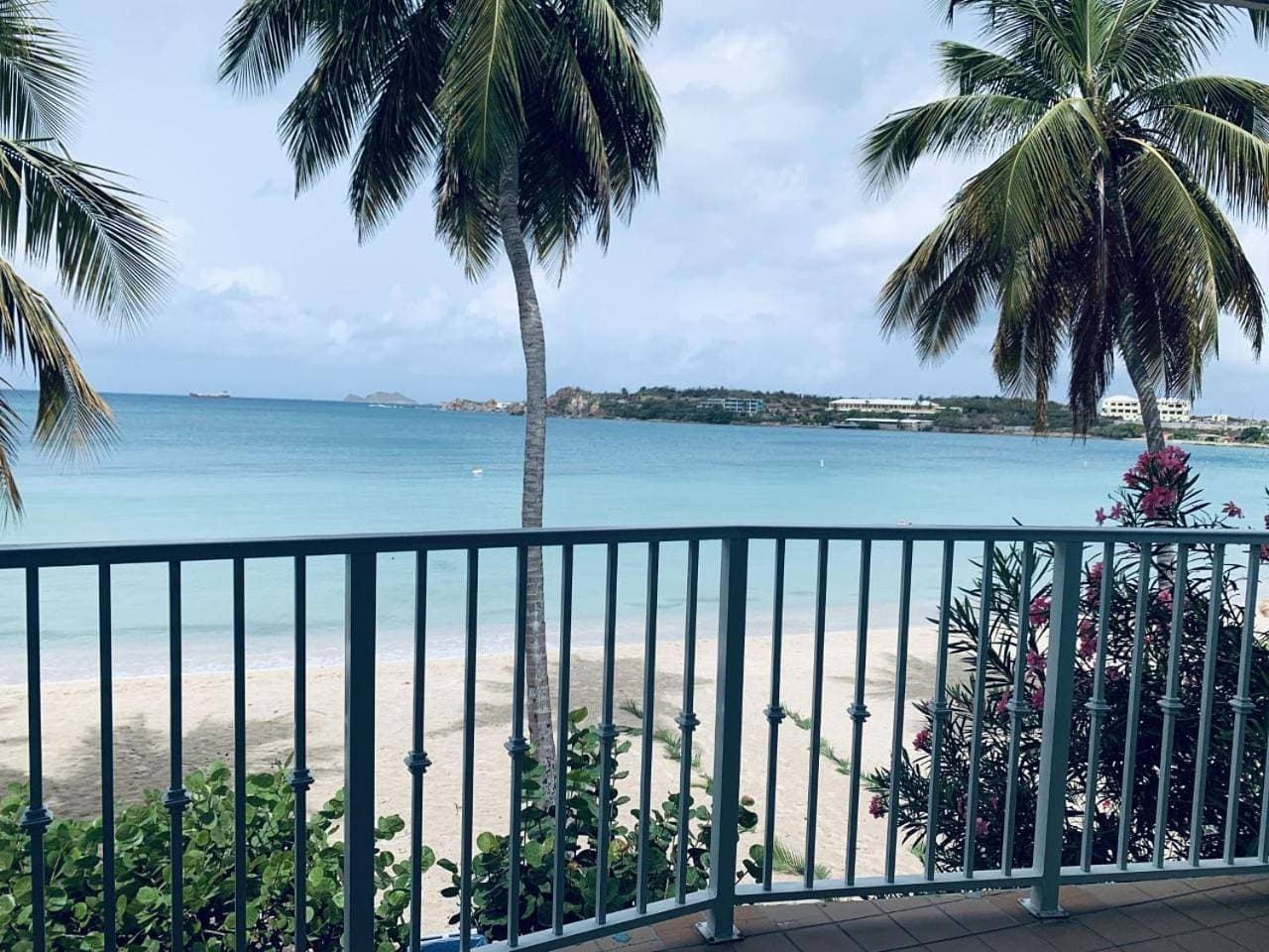 Foto 6 von 10: Beachfront Premium King Room