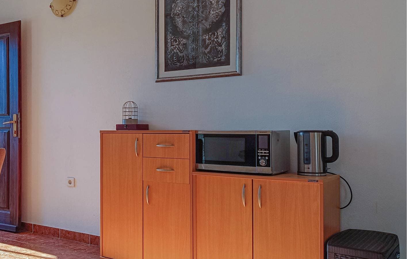 Foto 12 von 27: Gemütliche Ferienwohnung mit Terrasse in der Nähe der Küste und des Stadtzentrums in Donji Karin