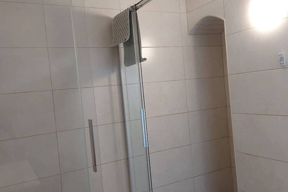 Foto 13 von 30: Villa mit Meerblick Al / 4924 mit Internet Neu vor Ort