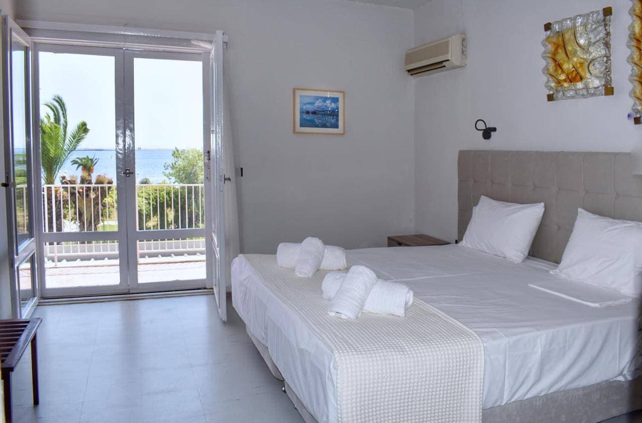 Foto 10 von 43: Superior Double or Twin Room with Sea View