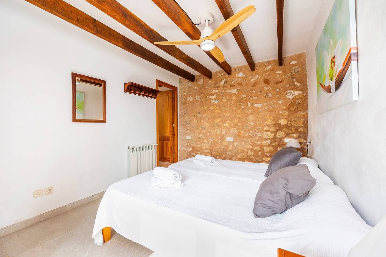 Foto 13 von 36: Villa 'Pascual Gran' mit Bergblick, privatem Pool und Wi-Fi