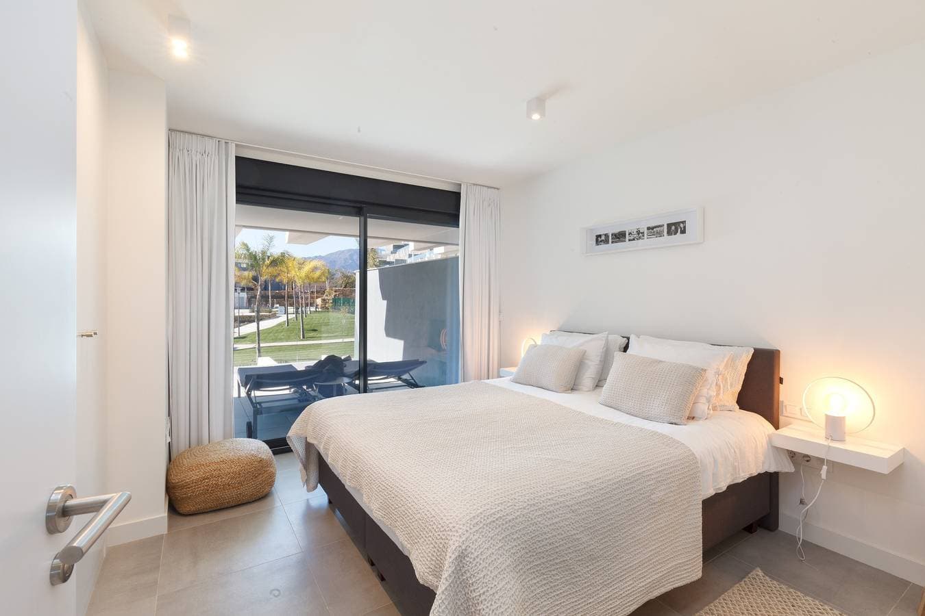 Foto 11 von 26: Luxuriöse Ferienwohnung mit 3 Schlafzimmern mit Bergblick, Pool, WLAN & Terrasse