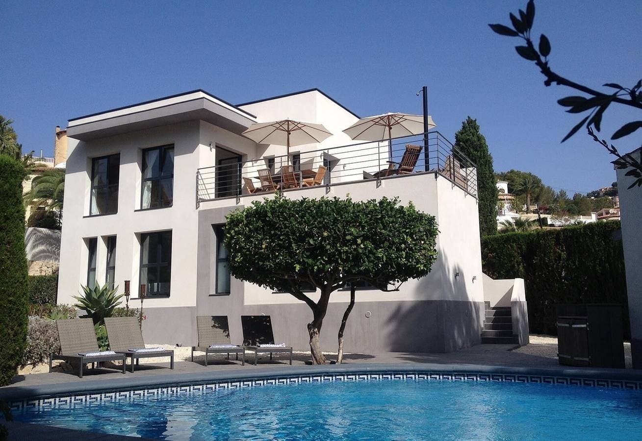 Villa Lynn 1