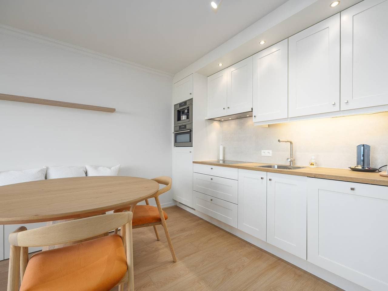 Foto 3 von 22: Luxuriöse Erdgeschosswohnung mit Meerblick