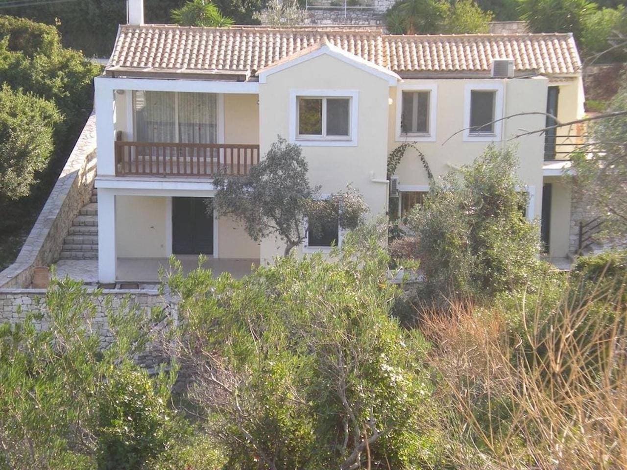 Foto 7 von 42: Three-Bedroom Villa