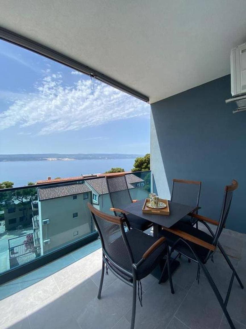 Ferienwohnung in Lokva Rogoznica mit Meerblick, Balkon, Klimaanlage, W-Lan (5118-8) 1
