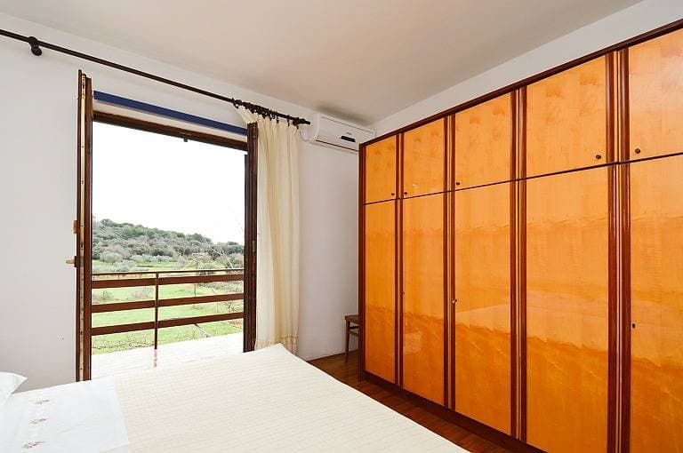 Foto 13 von 21: Ferienwohnung für 8 Personen mit Balkon