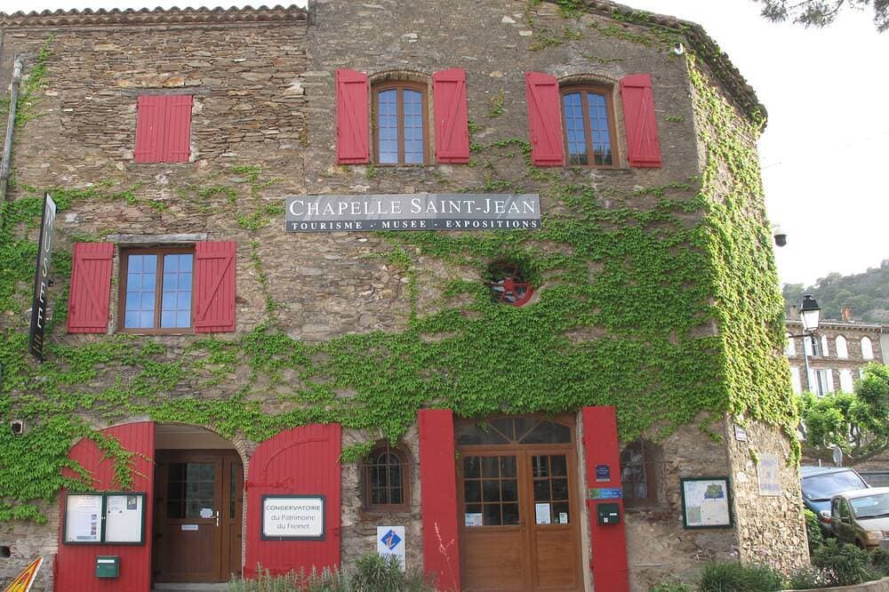 Foto 11 von 30: Charming village house in the Golf de St Tropez.