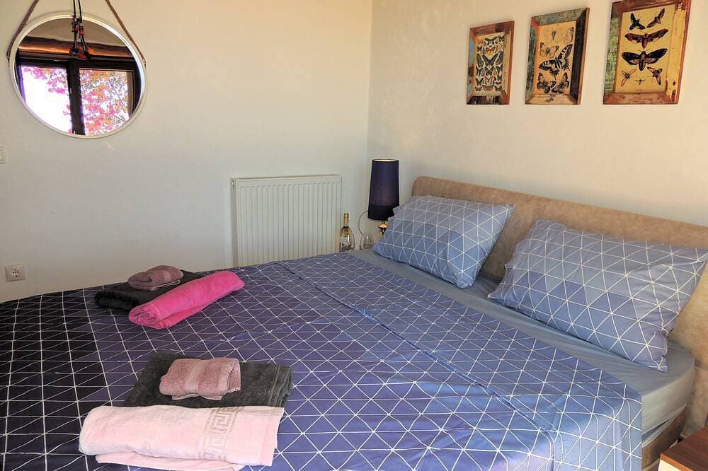 Foto 4 von 30: Beautiful Stone Villa With Peaceful Setting, Private Pool and Lovely sea Views
