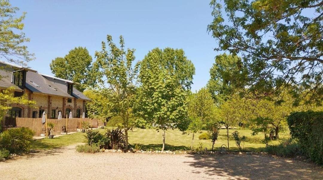 Domaine des Cerisiers - Piste cyclable & parking privé 1